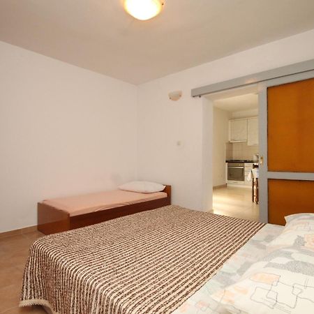 Apartments With A Parking Space Makarska - 6792 Quarto foto
