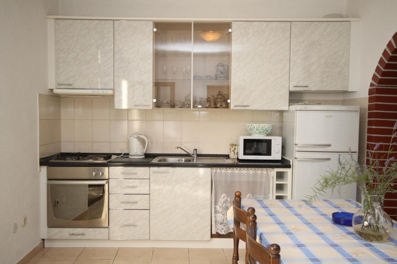 Apartments With A Parking Space Makarska - 6792 Exterior foto